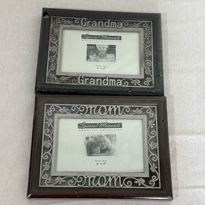 Set of 2 Special Moments 4x6 Picture Frames NWT Plastic Grandma & Mom